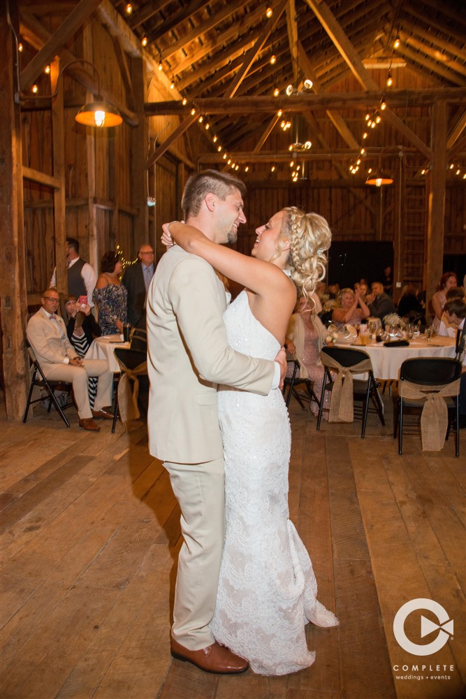 Lac Lawrann Conservancy Barn - Milwaukee Wedding Venues